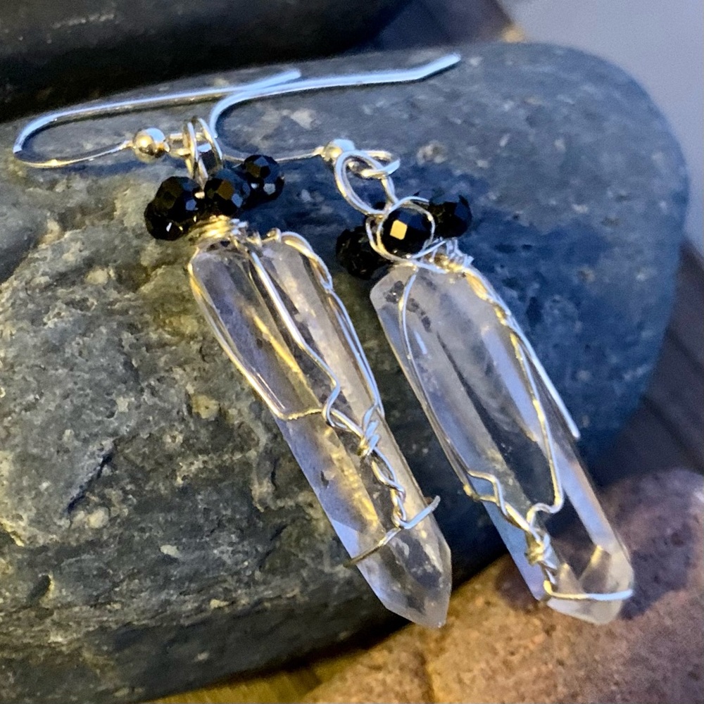 Quartz Crystal Earrings & Black Spinel beads - Picture 7 of 11